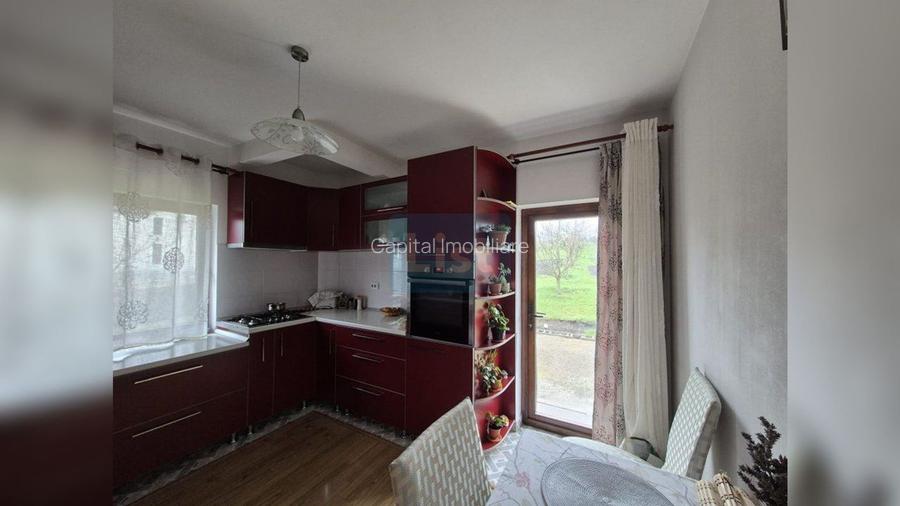Casa la cheie cu garaj, D+P+E, 200 mpu, 1 400 mpt, central Dezmir - 13