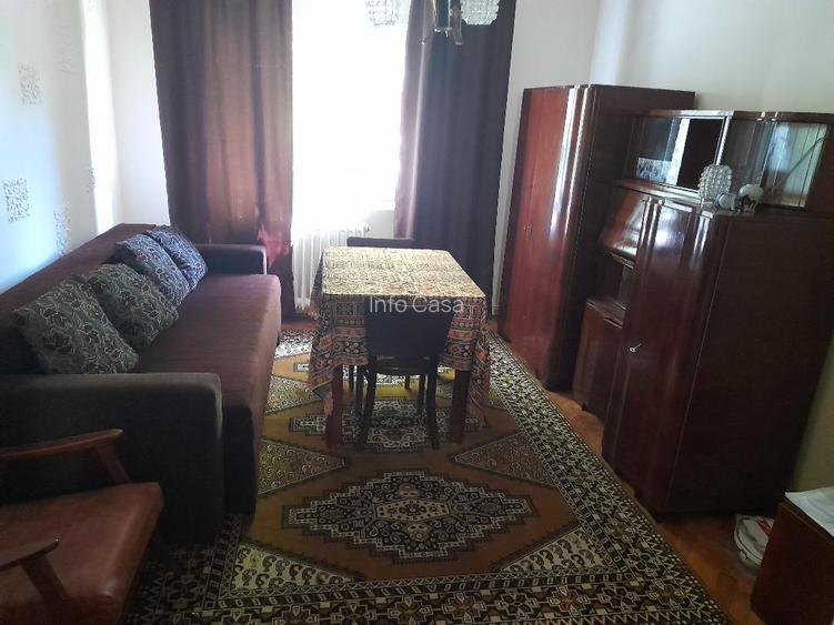 Vand 3 camere decomandate central - 3