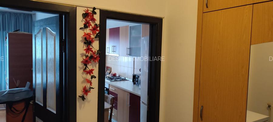 Apartament cu 1 camera ,decomandat , mobilat si renovat recent - 2