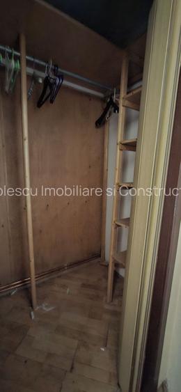 Apartament cu 3 camere - zona semicentrala - 20
