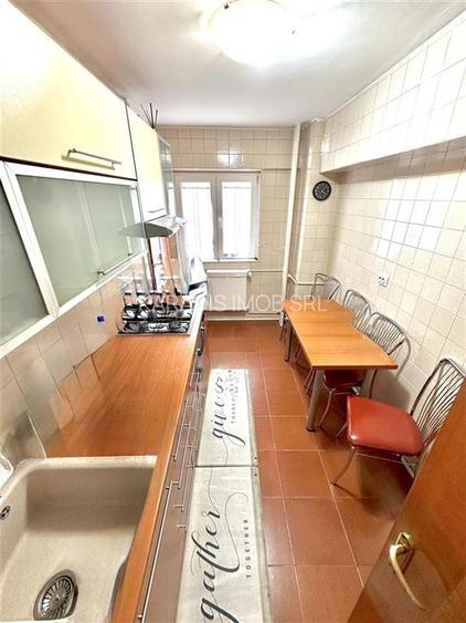 Vanzare apartament cu 3 camere rond Baba Novac - Mihai Bravu - 7