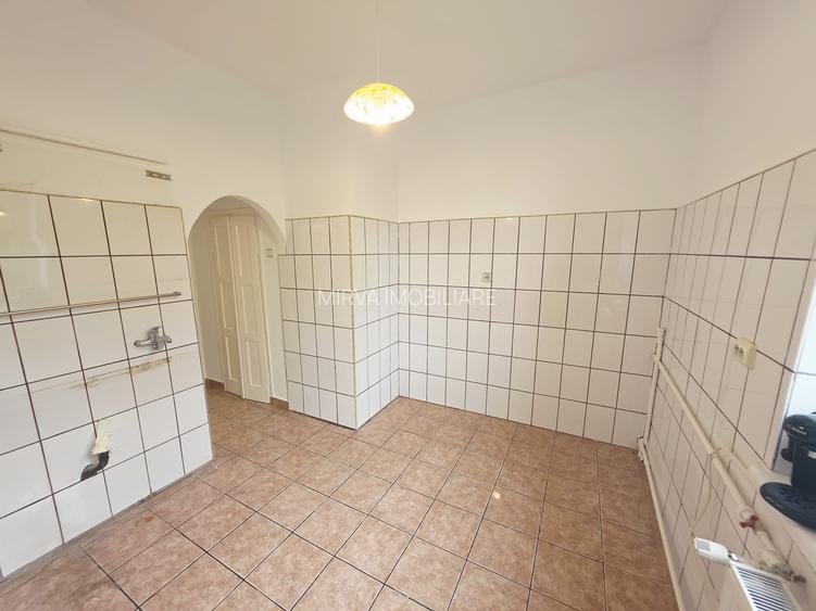 2 camere decomandat | 60 mp utili | Etaj 2 | Zona Sud | Boxă - 19