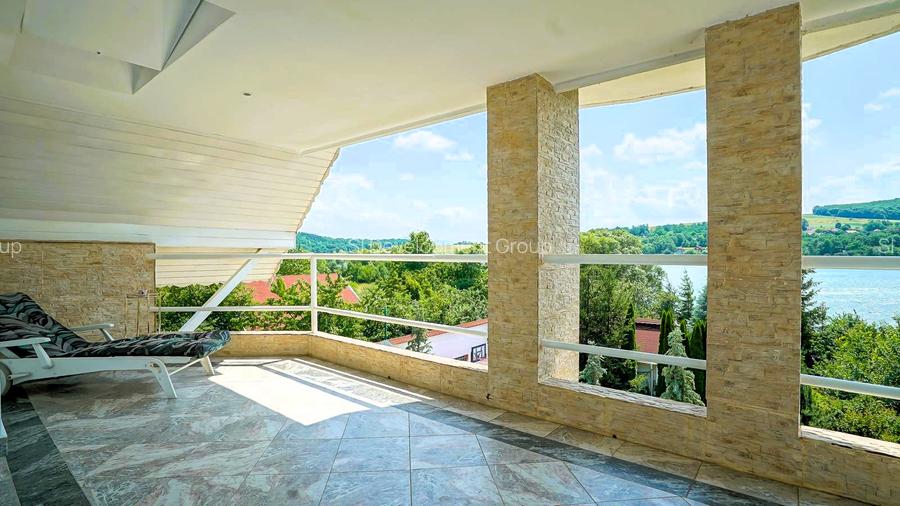 Proprietate unică pe malul lacului Moacșa – liniște, rafinament, eleganta - 37