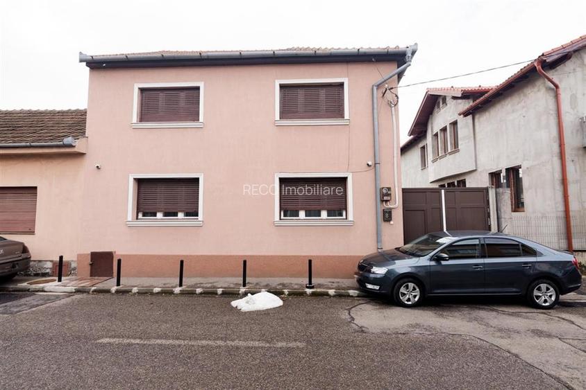 RECO Casa  cu 4 camere la 5 minute de centru (Olosig) -Oradea-curte si acces aut - 2