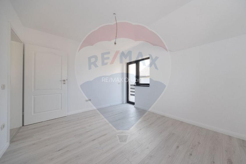 Casă modernă-Sânpetru |toate utilitatile| 420 mp teren | 3 dormitoare - 14