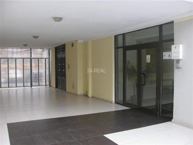Spatiu pretabil showroom/birouri - mezanin- Bulevardul Unirii - 7
