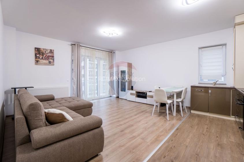 Apartament 3 camere cu 2 locuri de parcare si boxa Coresi - 2