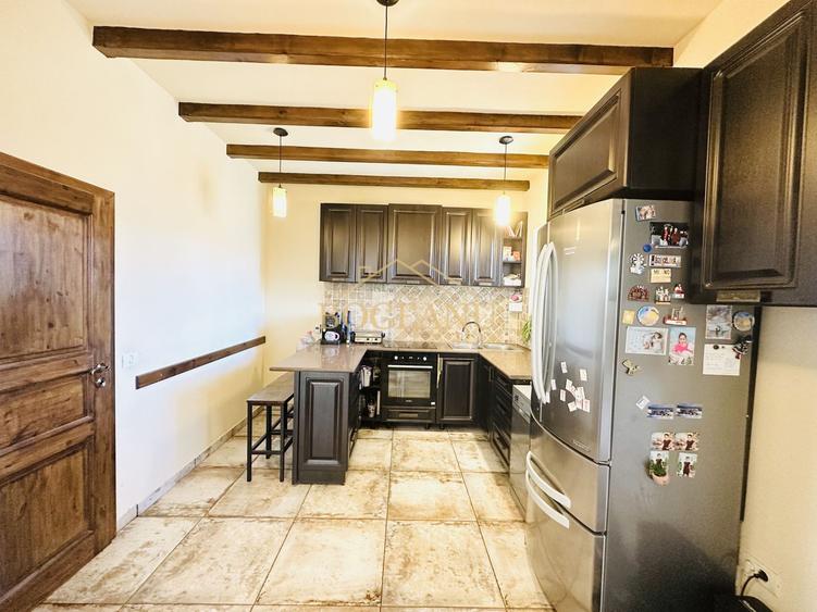 BG153-Casă individuală 4 camere-253 mp construiti-COMISION 0% - 3