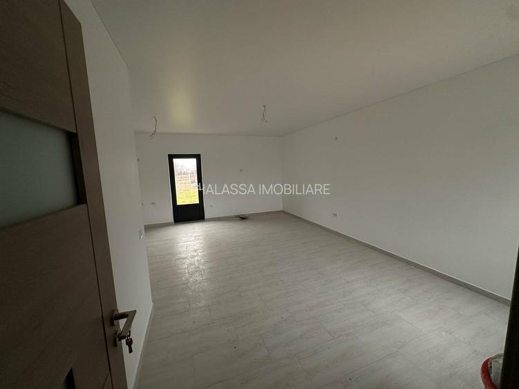 Case cu teren 600 m.p. Vasile Alecsandri - Galati - 11