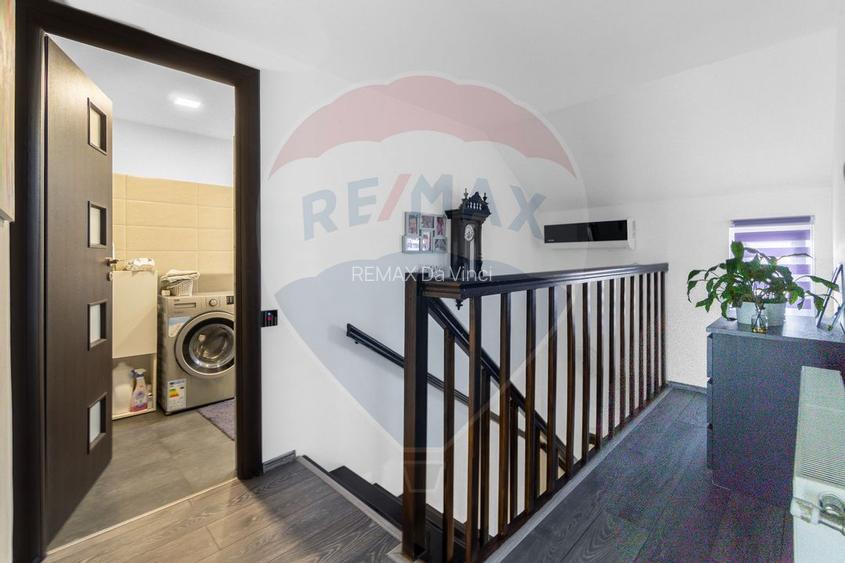 Casă / Vilă cu 4 camere de vânzare în zona Central - 30