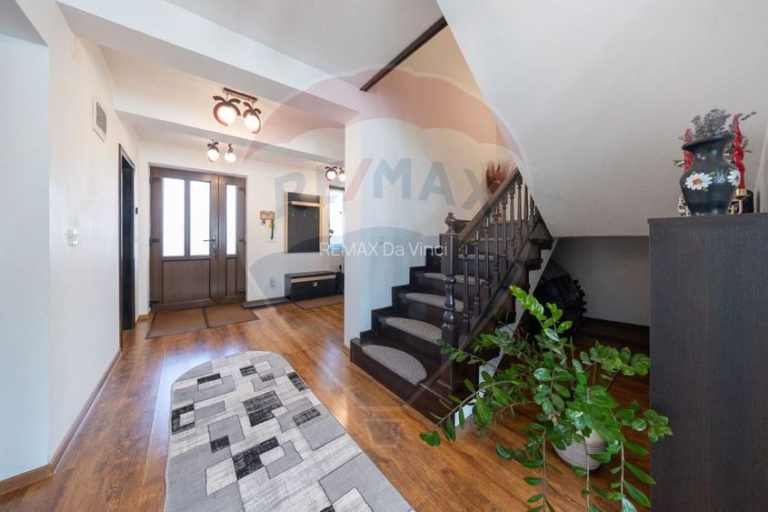 Casă de vânzare P+M - 7