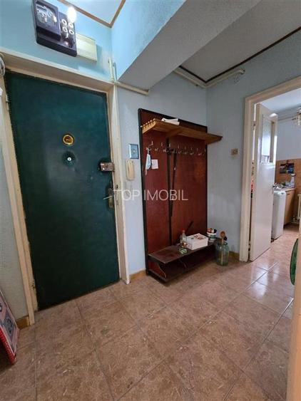 Mircea cel Batran - 2 camere decomandat, liber - 4