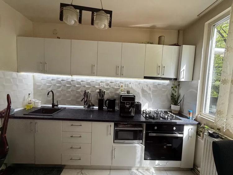 Apartament-3-camere-CENTRALA-PROPRIE-BRANCOVEANU-IZVORUL-CRISULUI - 4