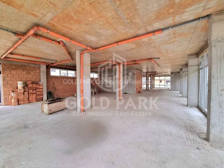Spatiu Comercial - Zona Floresti - 80 mp - Bloc Nou  - VITRINA MARE - 10