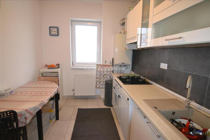 Apartament bloc nou intrare Racadau, structura mare 60 utili - 6