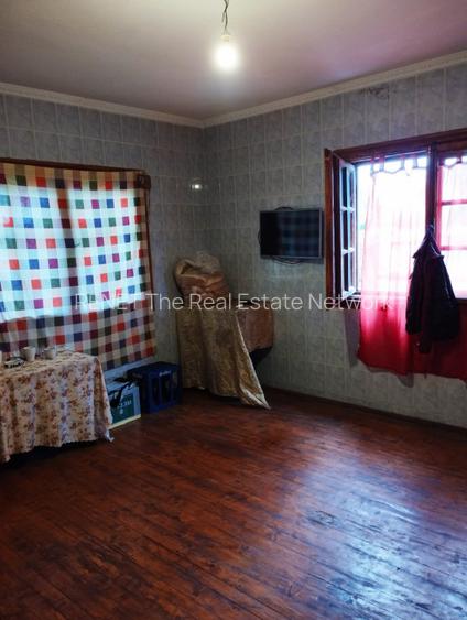 SE VINDE CASA FOARTE SPATIOASA CU TEREN 1200 MP IN LOCALITATEA CALUGARENI GR - 7