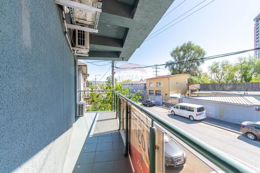 Casa cu 12 camere de inchiriat, Str. Traian - 17