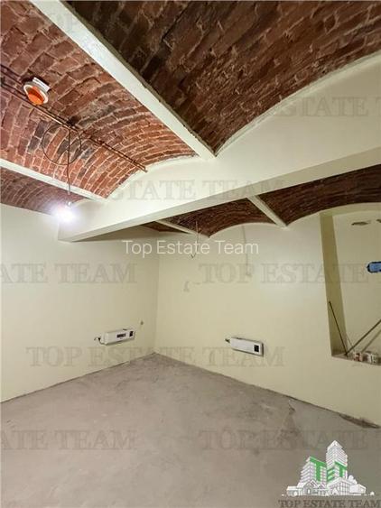 Inchiriere spatiu comercial D+P+E, Calea Victoriei, Ideal Clinica / Birouri / Sh - 18