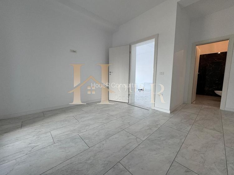 La 5 minute de 4 benzi.Toate Utilitatile.Teren 340 mp - 14