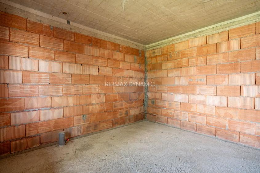 Casă / Vilă nouă de vânzare, la roșu, 5 camere, 225mp, Fântânele, Arad - 14
