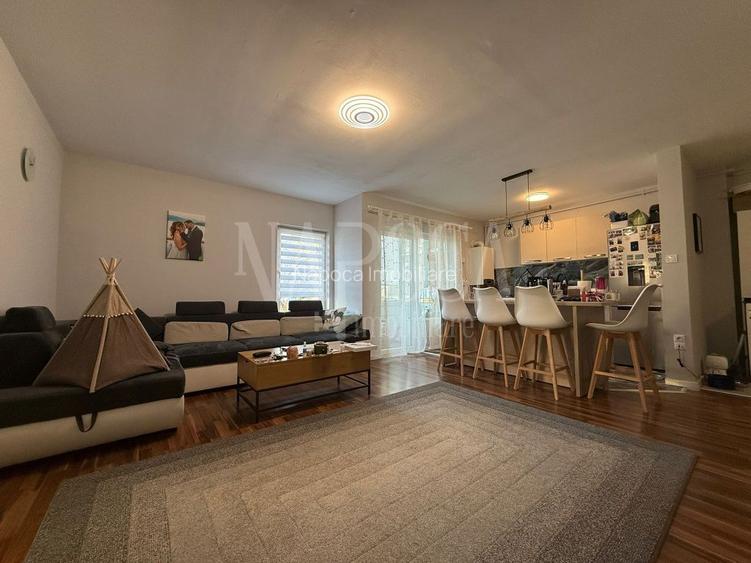 Apartament 3 camere de vanzare in Floresti - 2