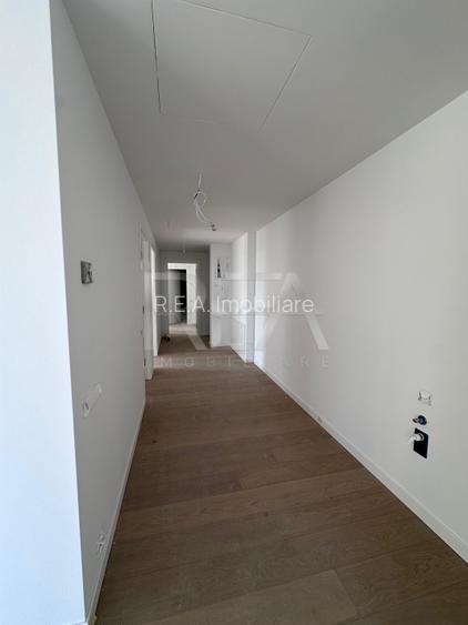 4 camere 2 locuri de parcare One High District  - 4