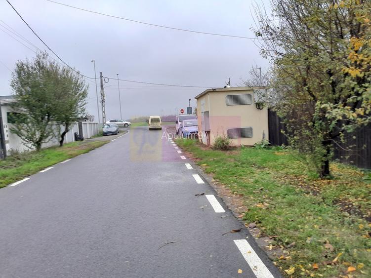 ISLAZ / IF - CASA P+1 (7 CAM) DE VANZARE - 40