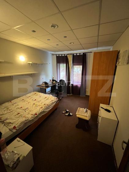 Apartament de 3 camere, 100mp, zona UMF  - 2