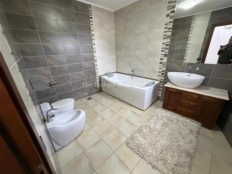 Vanzare apartament 4 camere, Nodrului, 180mp, la 1 minut de parc - 7