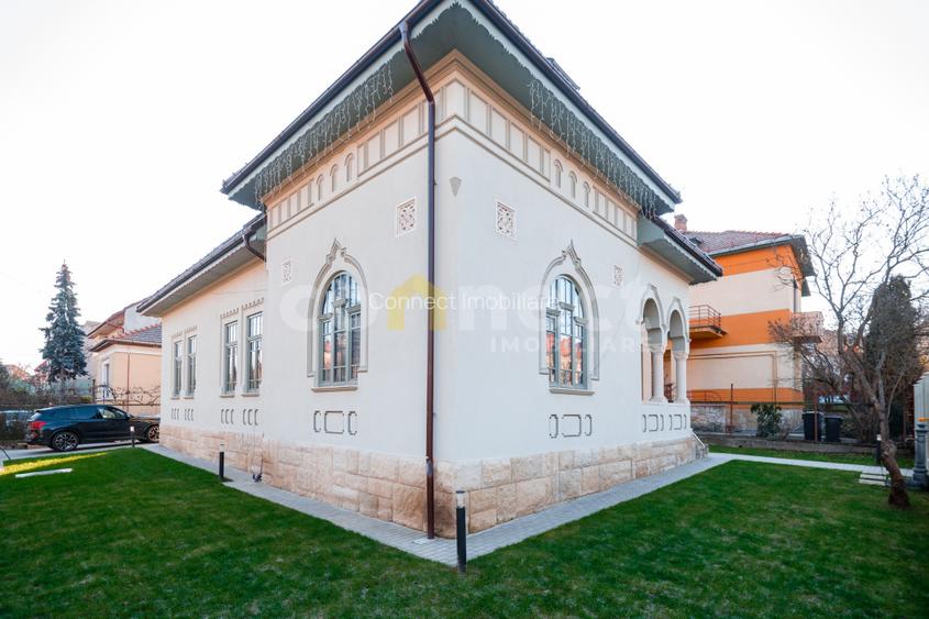 Vila / Casa de vanzare in Andrei Muresanu 2 unitati locative - 29