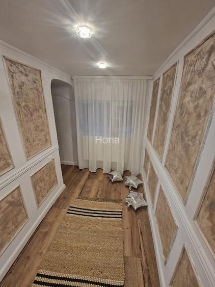 Casa curte  Piata Ovidiu - 6