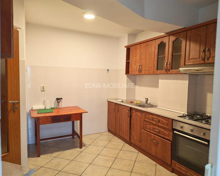 Universitate bloc nou 5 camere cu vedere superba - 8