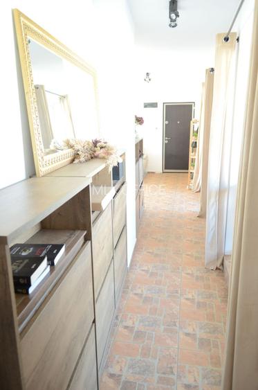 Apartament cu 3 camere, 2 bai, 2 terase, 2 garaje, in cartier Europa - 10