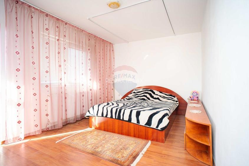 Casă / Vilă de vânzare 250mp, cu Teren 1560mp - Tomesti, Chicerea DN28 - 8