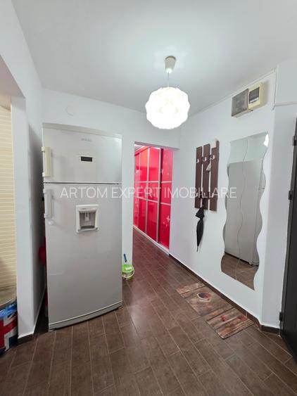 Nicolae Grigorescu/piata Salajan,3 minute metrou - 2