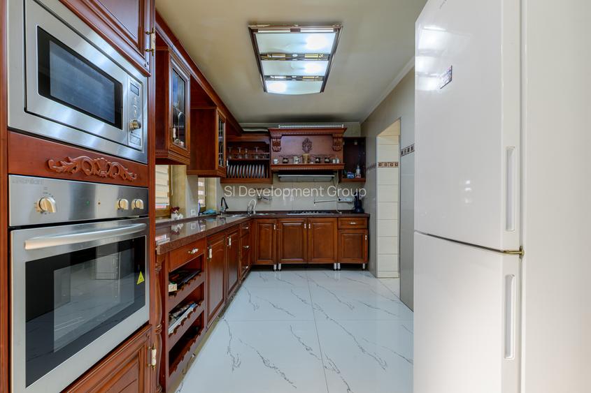 Vilă spațioasă S+P+1+M | 306 mp utili | Sector 3 – Trapezului | 9 camere | 4 Bai - 24