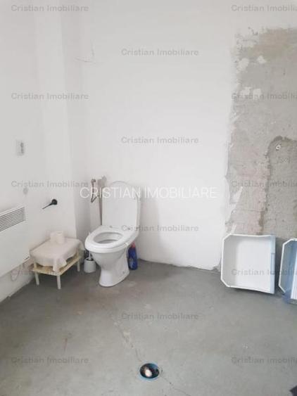 Vila NOUA  P+1 Cazasu 200mp construiti teren 1700mp cu 23m la strada - 23