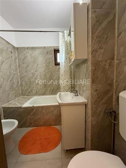 Apartament cu doua camere, de inchiriat, etaj intermediar, in Racadau - 6