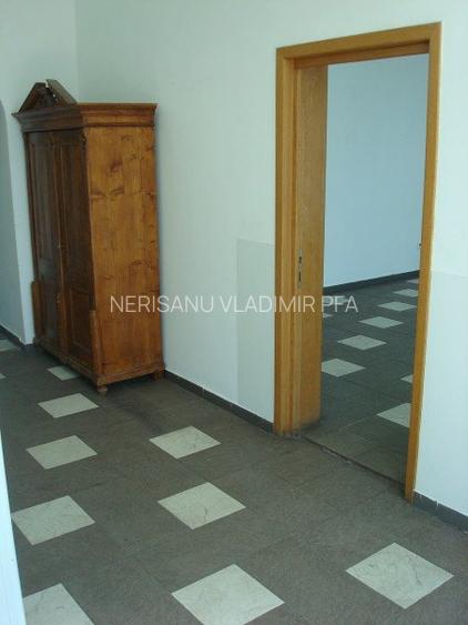 Bd.Unirii-Str.Traian-Str.Matei Basarab-Rin Hotel magazin inchiriere - 7