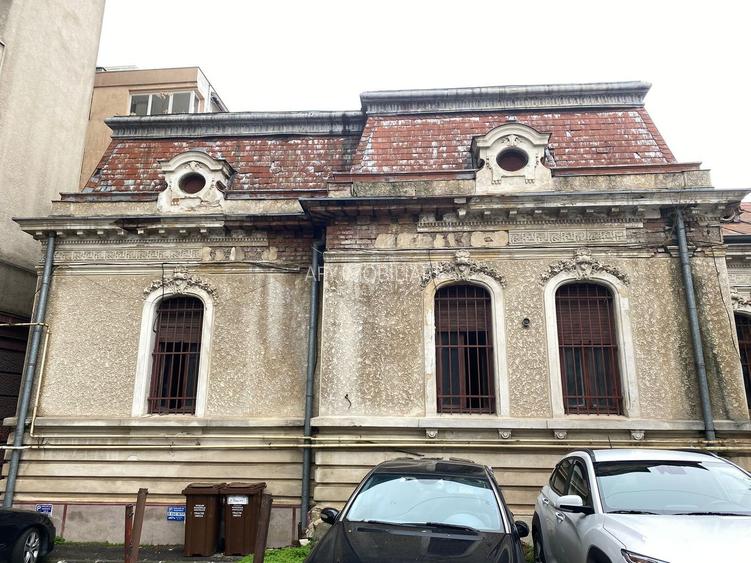 De Vanzare Vila Interbelica, 8-10 Camere, Romana - Zodiac - 34