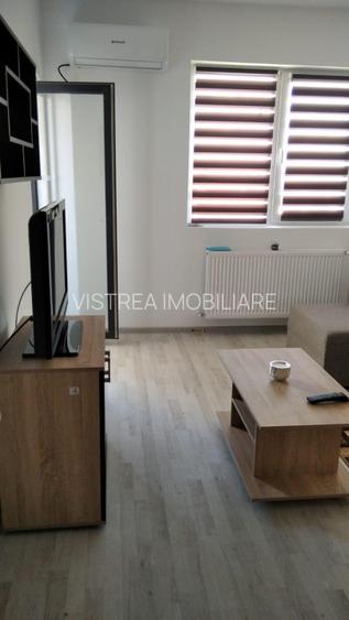 Garsoniera decomandata Colosseum Residence // Langa Penny Market - 3