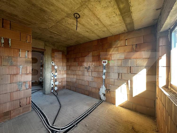 Casă cu terasă panoramică și proiect premium în Corușu - 6