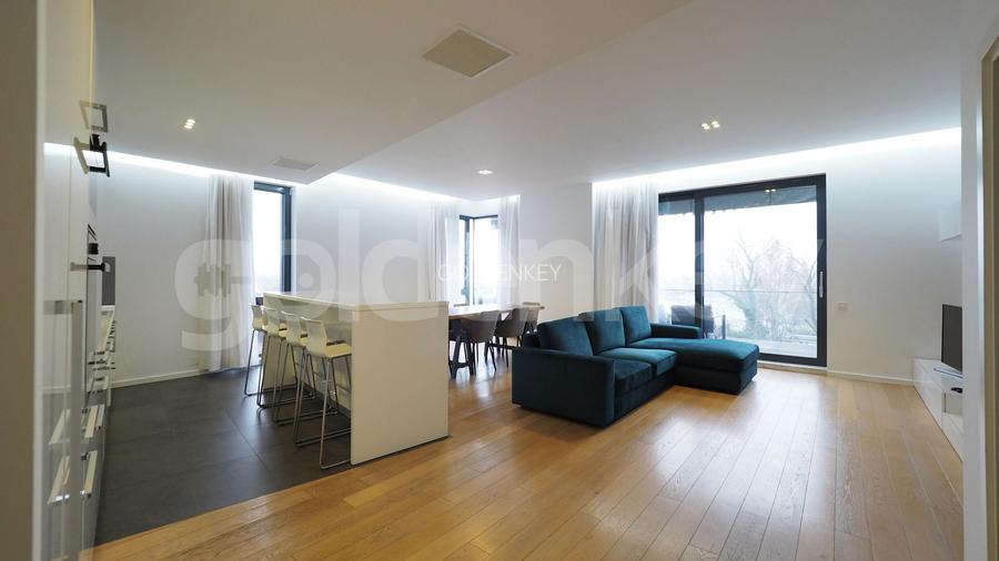 Apartament modern cu 5 camere | vedere spre lac | 2 garaje - 3