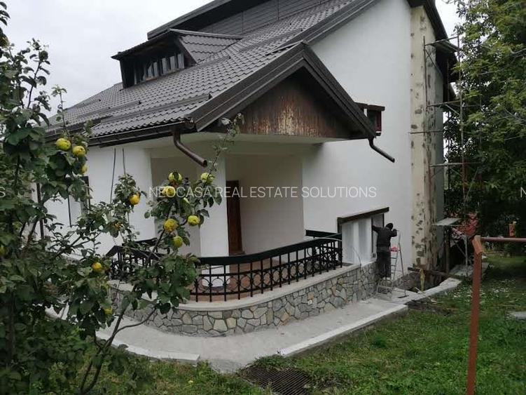 Vila cu gradina, foisor, teren 1.029 mp si aer de Breaza! - 2