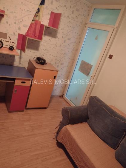 Apartament 2 cam decomandat, et 3/8, 380 euro, Buzoieni, piata Rahova - 10
