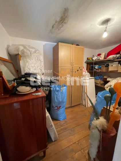 Casă la curte P+M – Sector 5 - 4