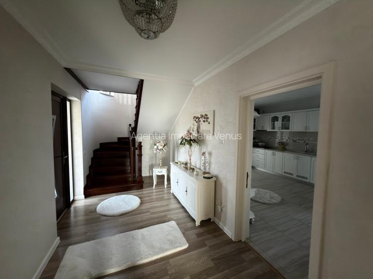 Casa deosebita cu 2400mp teren in oras - 4