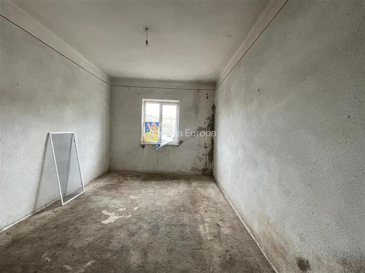 Cladire de vanzare  in zona Vest Tulcea - 2