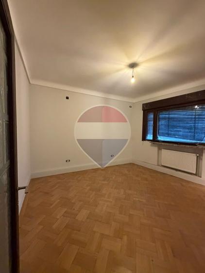 INCHIRIERE Spatiu comercial în zona Rosetti