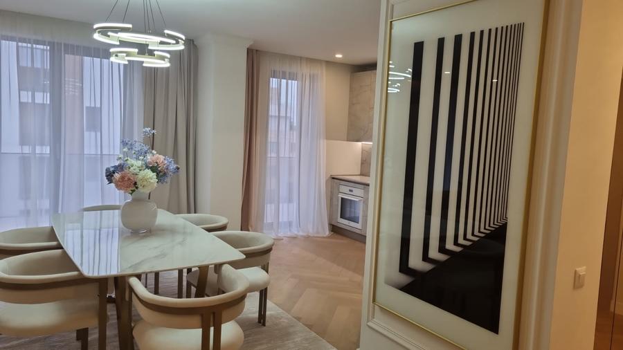 Inchiriere Apartament 4 Camere Iancu Nicolae /Piscina/ 2 locuri de parcare